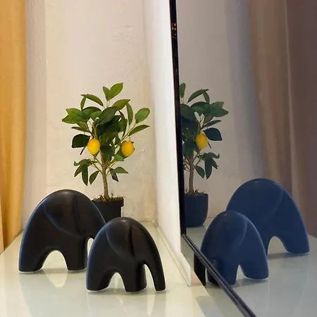 George Apartment, Renovated 2024, Downtown *