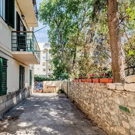George Apartment, Renovated 2024, Downtown Апартаменты Сплит