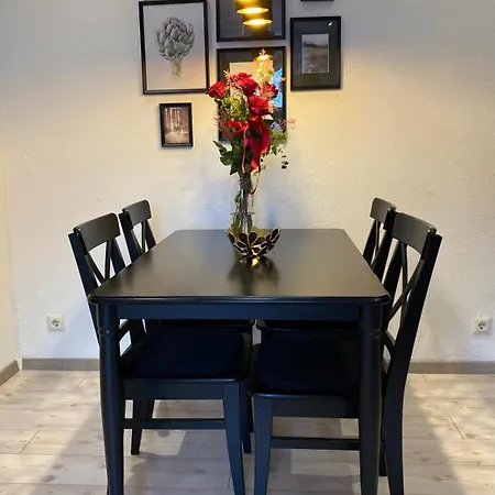 George Apartment, Renovated 2024, Downtown Apartment