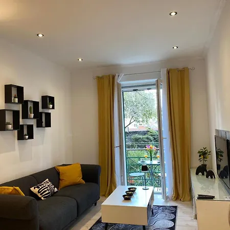 George Apartment, Renovated 2024, Downtown