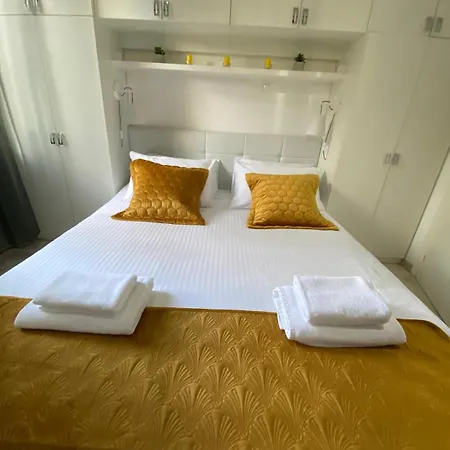 George Apartment, Renovated 2024, Downtown شقة